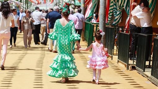 Aprende a bailar sevillanas